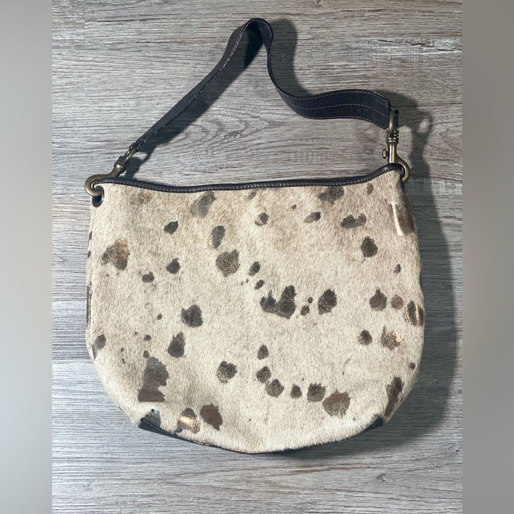 Gorgeous Maurizio Taiuti cowhide leather tote with calf  fur  gold shimmer